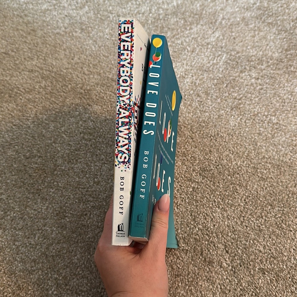 Bob Goff book bundle - Picture 5 of 5